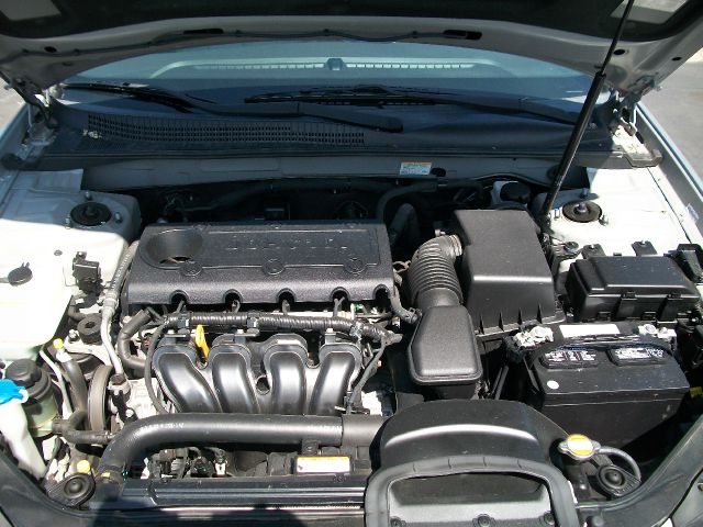 Hyundai Sonata 2009 photo 1