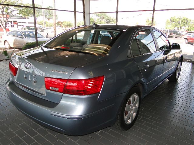 Hyundai Sonata 2009 photo 2