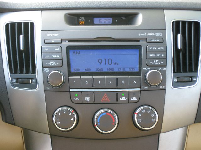 Hyundai Sonata 2009 photo 8