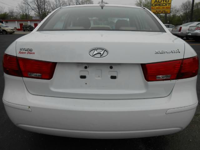 Hyundai Sonata 2009 photo 2