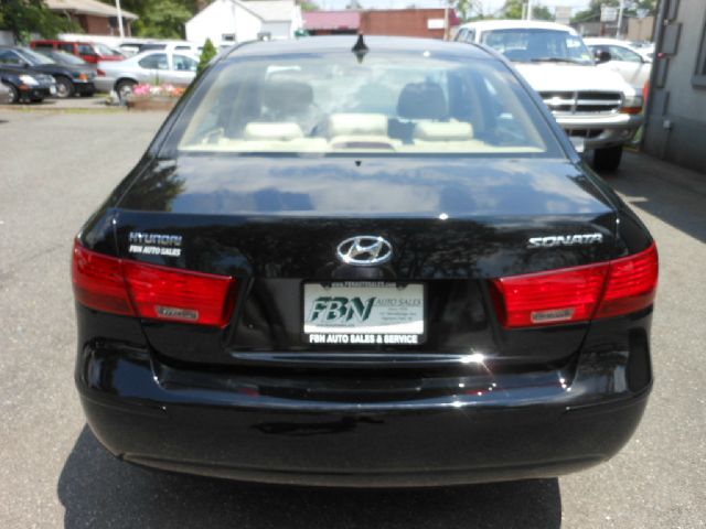 Hyundai Sonata 2009 photo 1