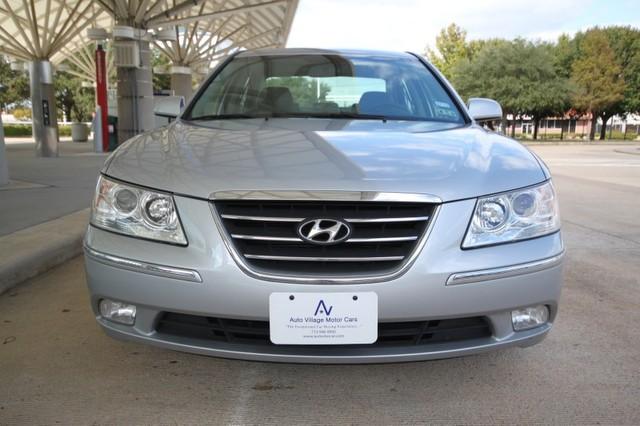 Hyundai Sonata 2009 photo 1