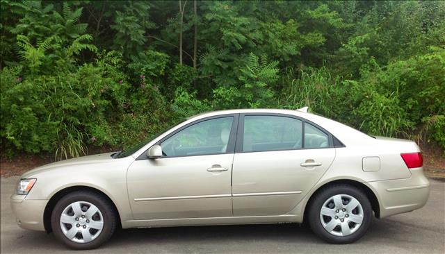 Hyundai Sonata FWD 4dr Sport Sedan