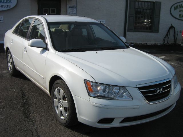 Hyundai Sonata 2010 photo 1