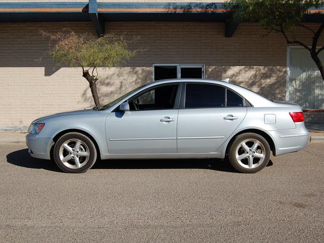 Hyundai Sonata 2010 photo 2