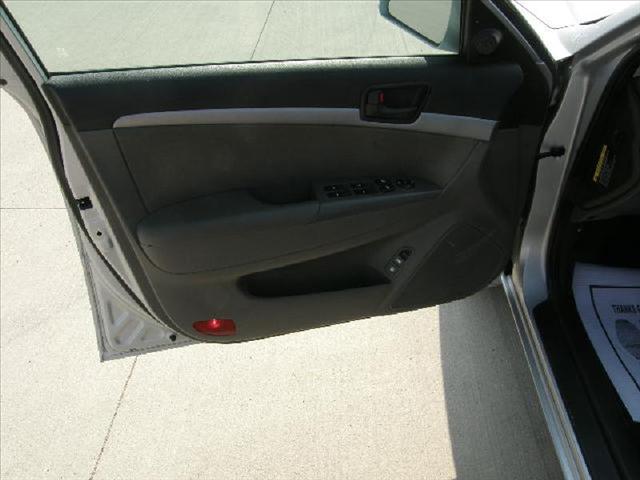 Hyundai Sonata 2010 photo 4