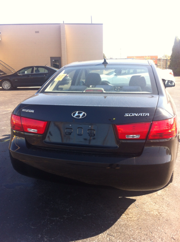 Hyundai Sonata 2010 photo 2