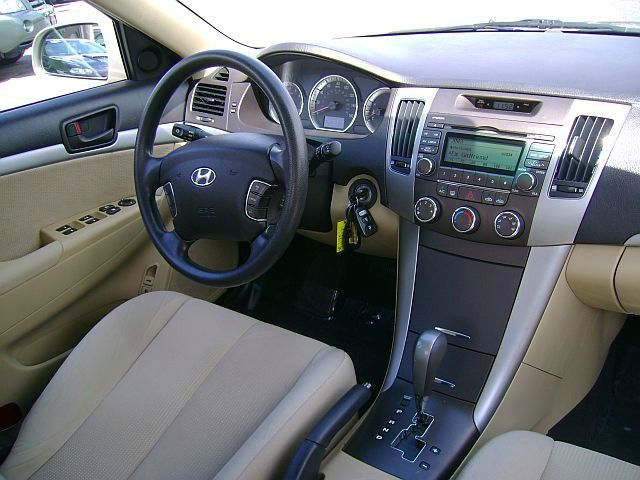 Hyundai Sonata 2010 photo 1