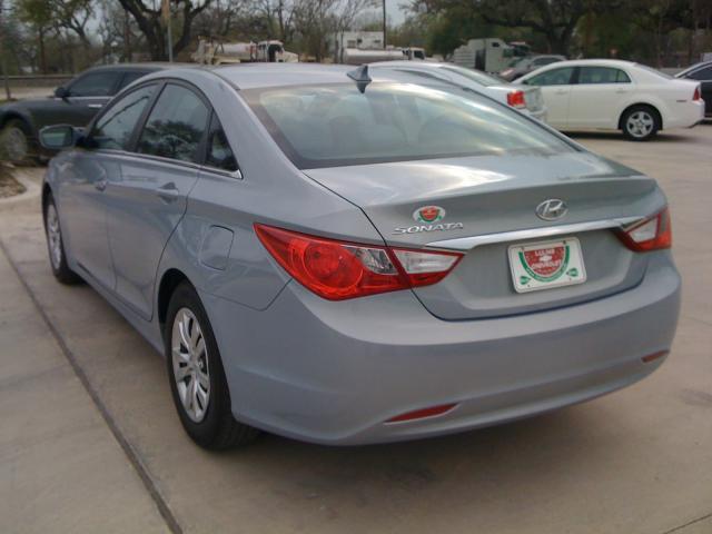 Hyundai Sonata 2011 photo 3