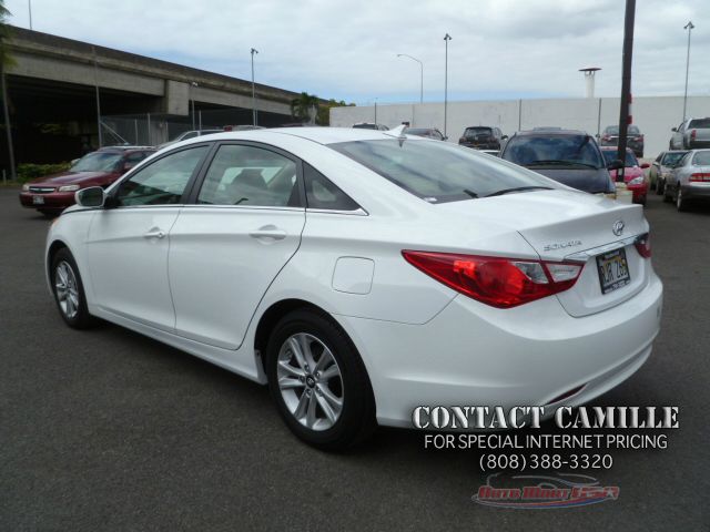 Hyundai Sonata 2011 photo 3