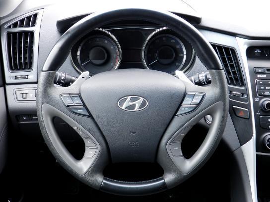 Hyundai Sonata 2011 photo 15