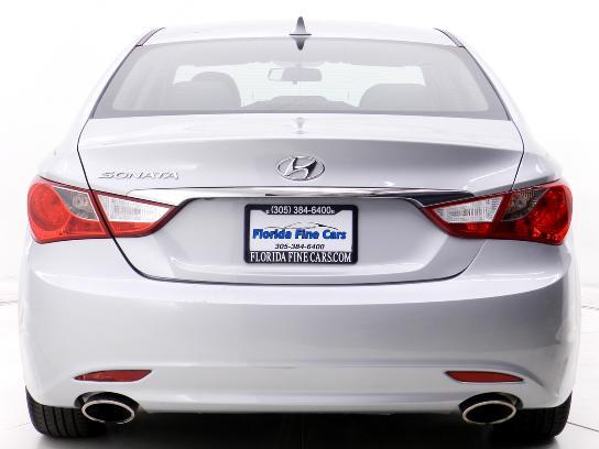 Hyundai Sonata 2011 photo 8