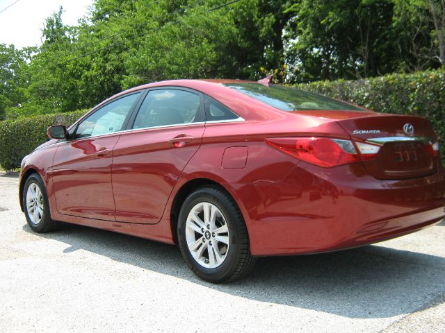 Hyundai Sonata 2011 photo 4