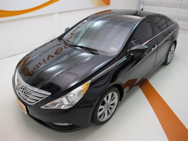 Hyundai Sonata 2011 photo 4