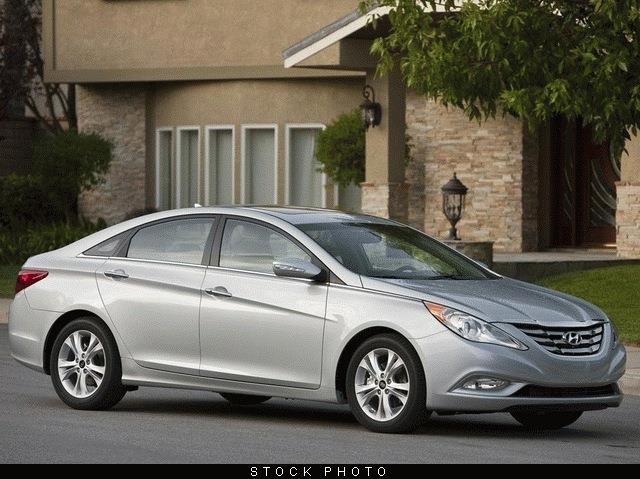 Hyundai Sonata 2011 photo 3