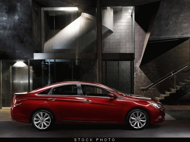 Hyundai Sonata 2011 photo 4