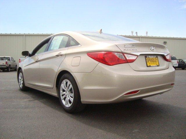 Hyundai Sonata 2011 photo 1