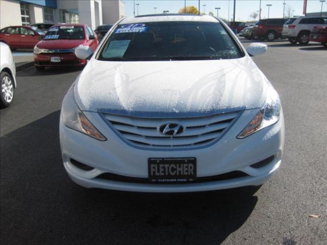 Hyundai Sonata 2011 photo 1