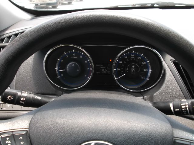 Hyundai Sonata 2011 photo 19