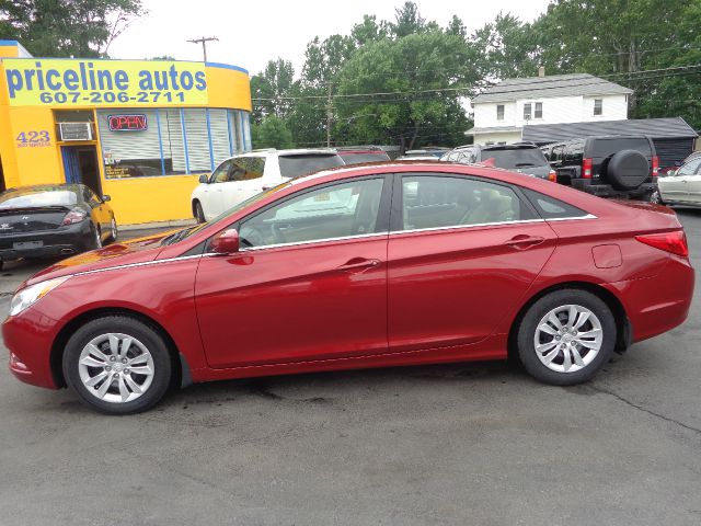 Hyundai Sonata 2011 photo 2