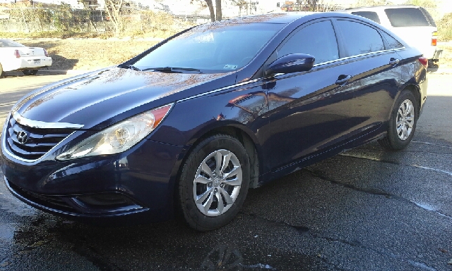 Hyundai Sonata 2011 photo 2