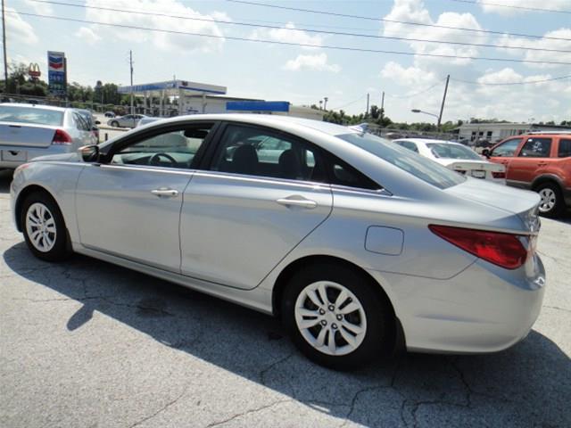 Hyundai Sonata 2011 photo 1