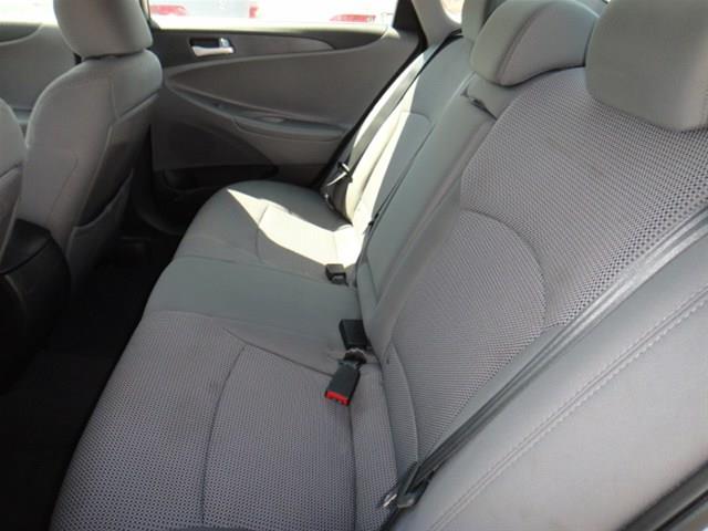 Hyundai Sonata 2011 photo 3