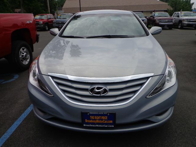 Hyundai Sonata 2011 photo 1