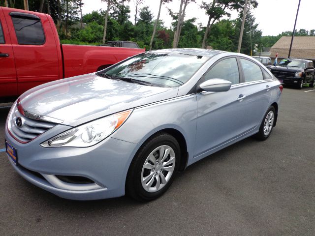 Hyundai Sonata 2011 photo 4