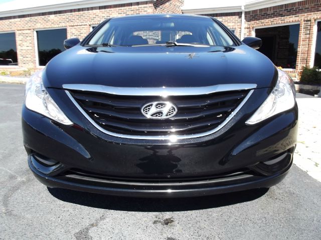 Hyundai Sonata 2011 photo 1