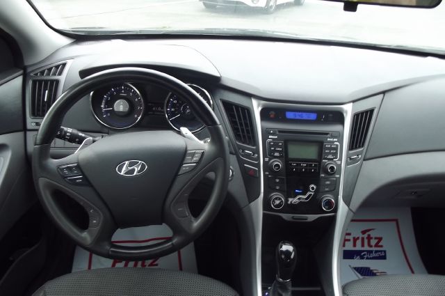 Hyundai Sonata 2011 photo 1