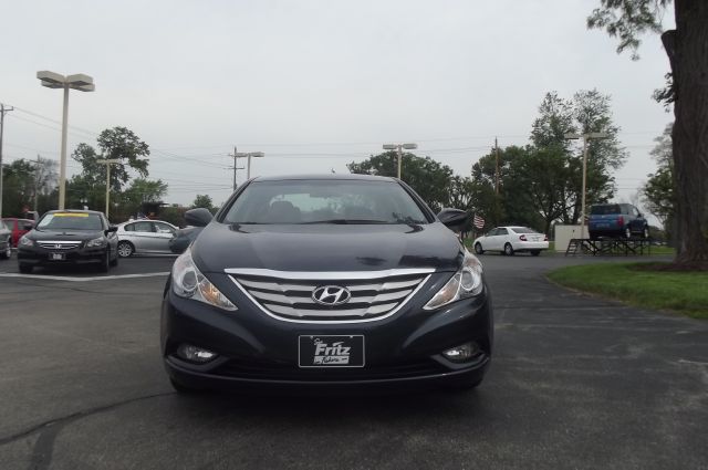 Hyundai Sonata 2011 photo 9