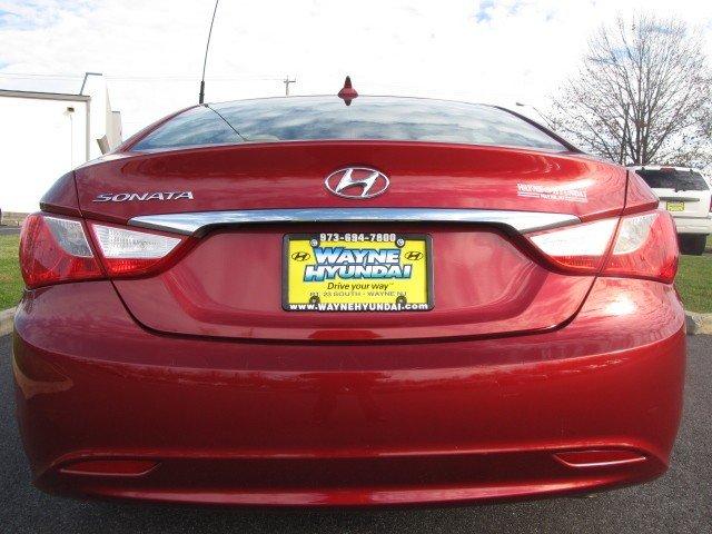 Hyundai Sonata 2011 photo 3