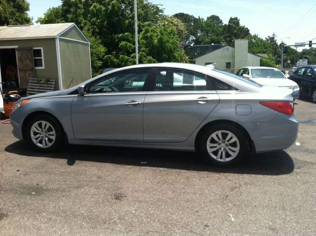 Hyundai Sonata 2011 photo 7