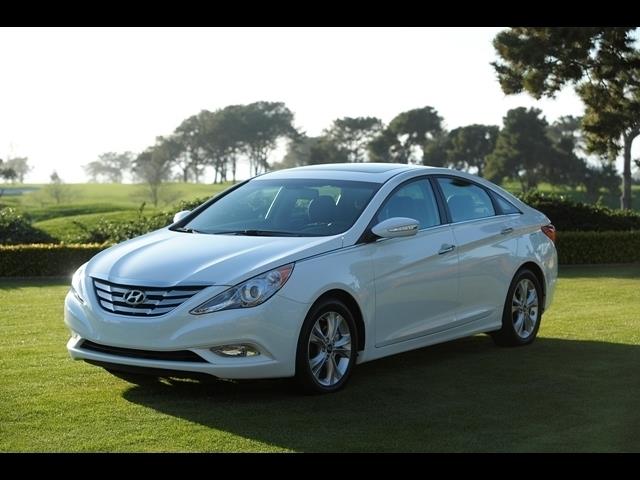 Hyundai Sonata 2011 photo 4