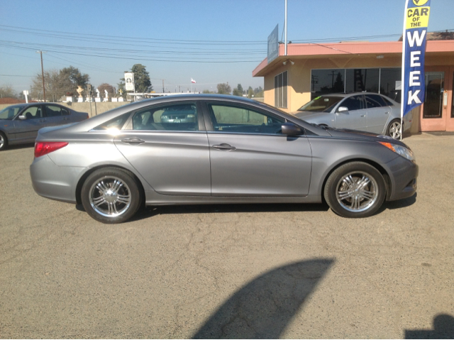 Hyundai Sonata 2011 photo 3