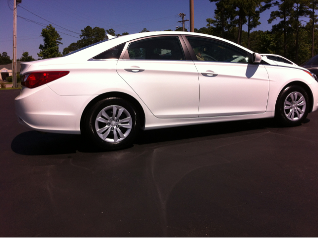 Hyundai Sonata 2011 photo 3