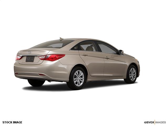 Hyundai Sonata 2011 photo 2