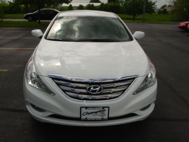 Hyundai Sonata 2011 photo 15