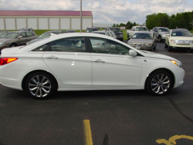 Hyundai Sonata 2011 photo 17