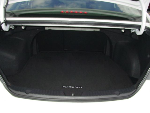 Hyundai Sonata 2011 photo 3