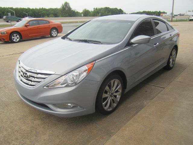 Hyundai Sonata 2011 photo 1