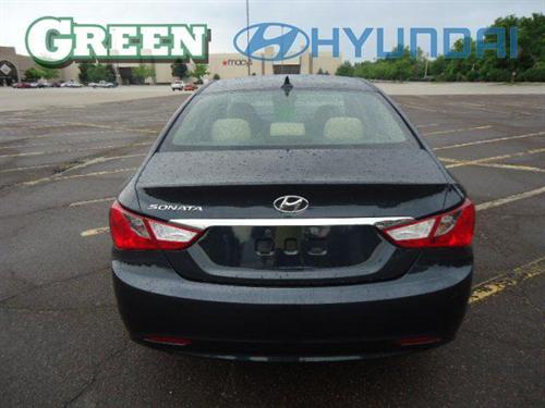 Hyundai Sonata 2011 photo 3