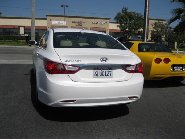 Hyundai Sonata 2011 photo 1