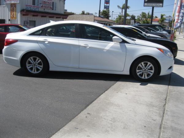 Hyundai Sonata 2011 photo 4