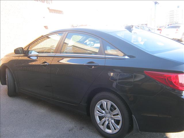 Hyundai Sonata 2011 photo 1