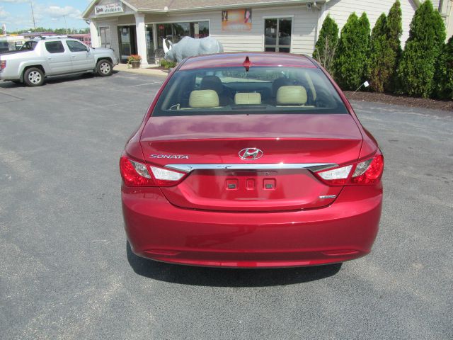 Hyundai Sonata 2011 photo 1