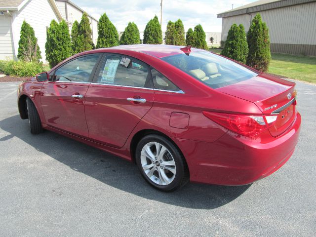 Hyundai Sonata 2011 photo 2