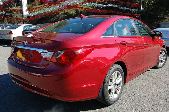 Hyundai Sonata 2011 photo 3