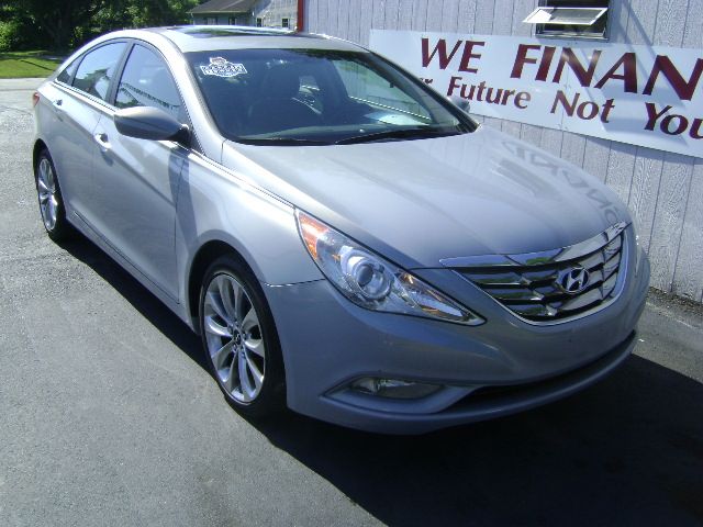 Hyundai Sonata 2011 photo 1